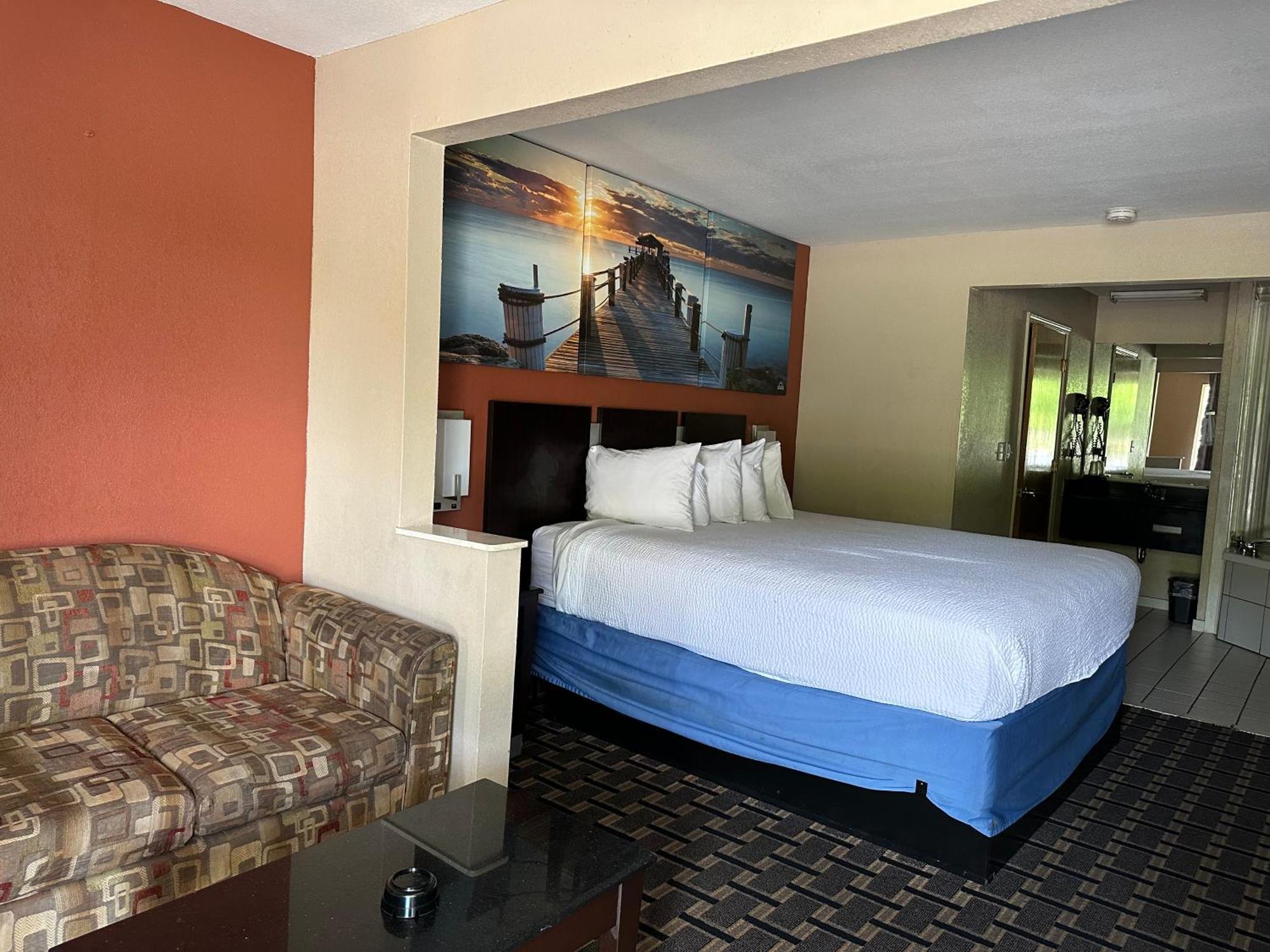 Days Inn & Suites By Wyndham Pine Bluff Exterior foto
