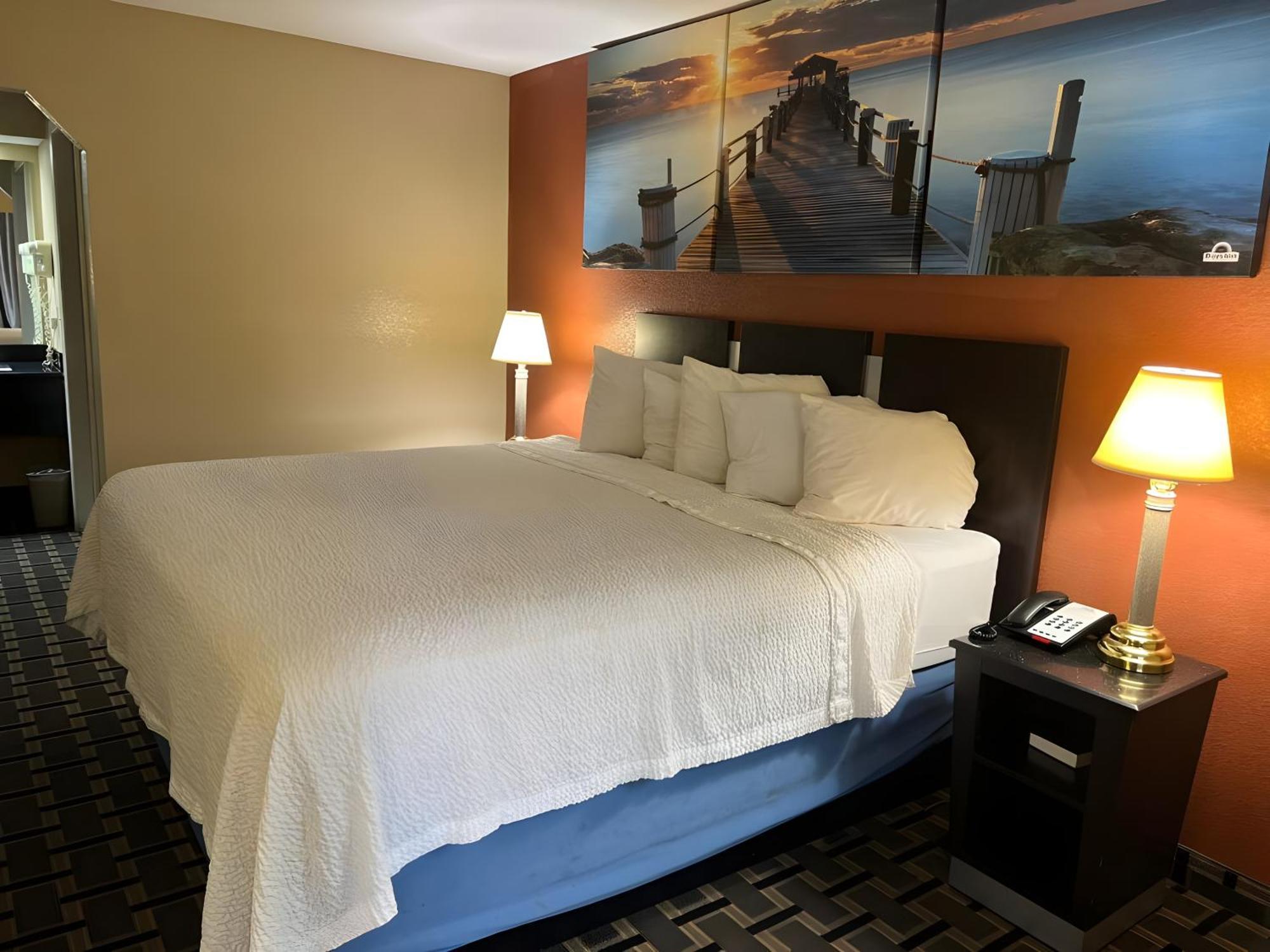 Days Inn & Suites By Wyndham Pine Bluff Exterior foto